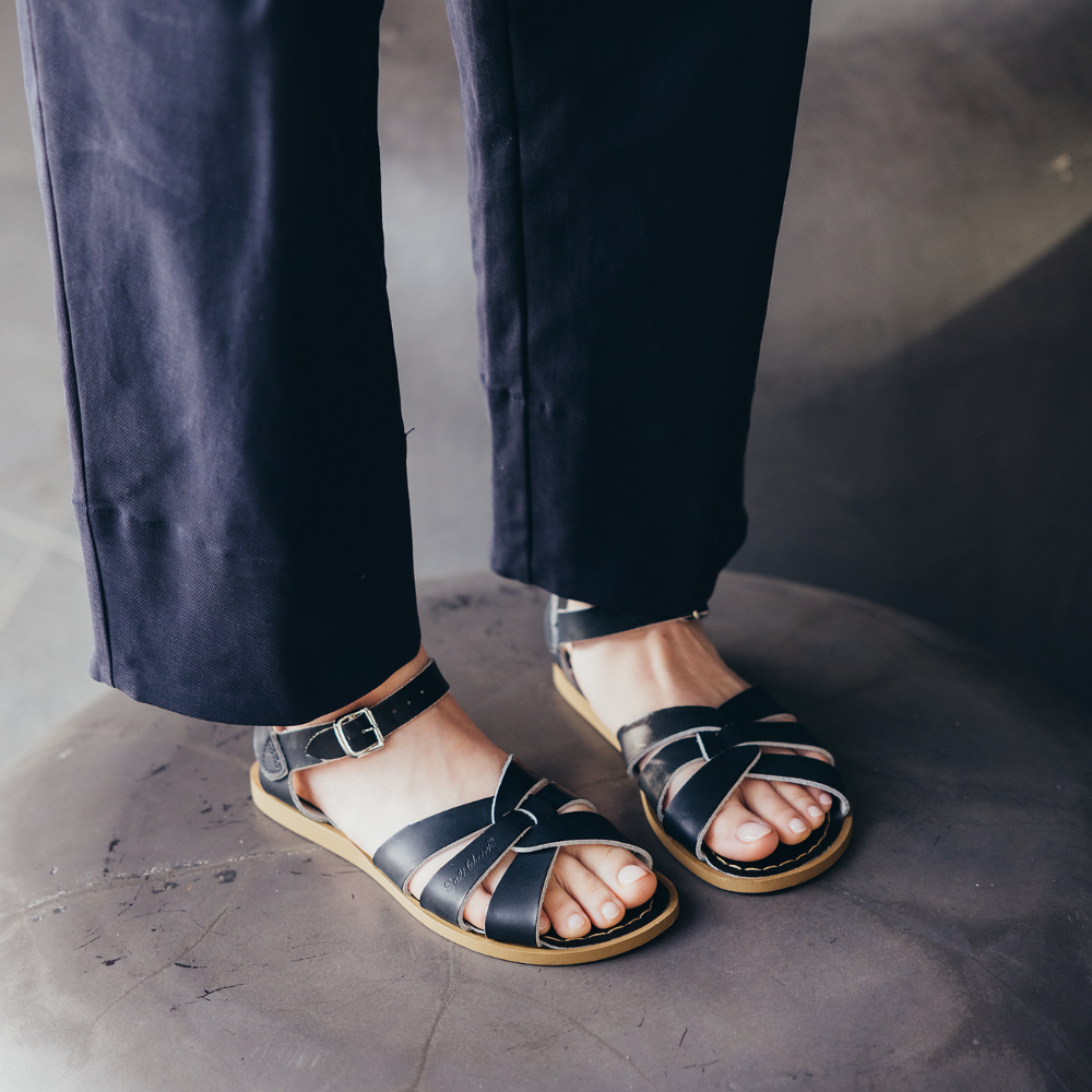 Original Schwarze Kindersandalen - Salt-Water Sandals EU
