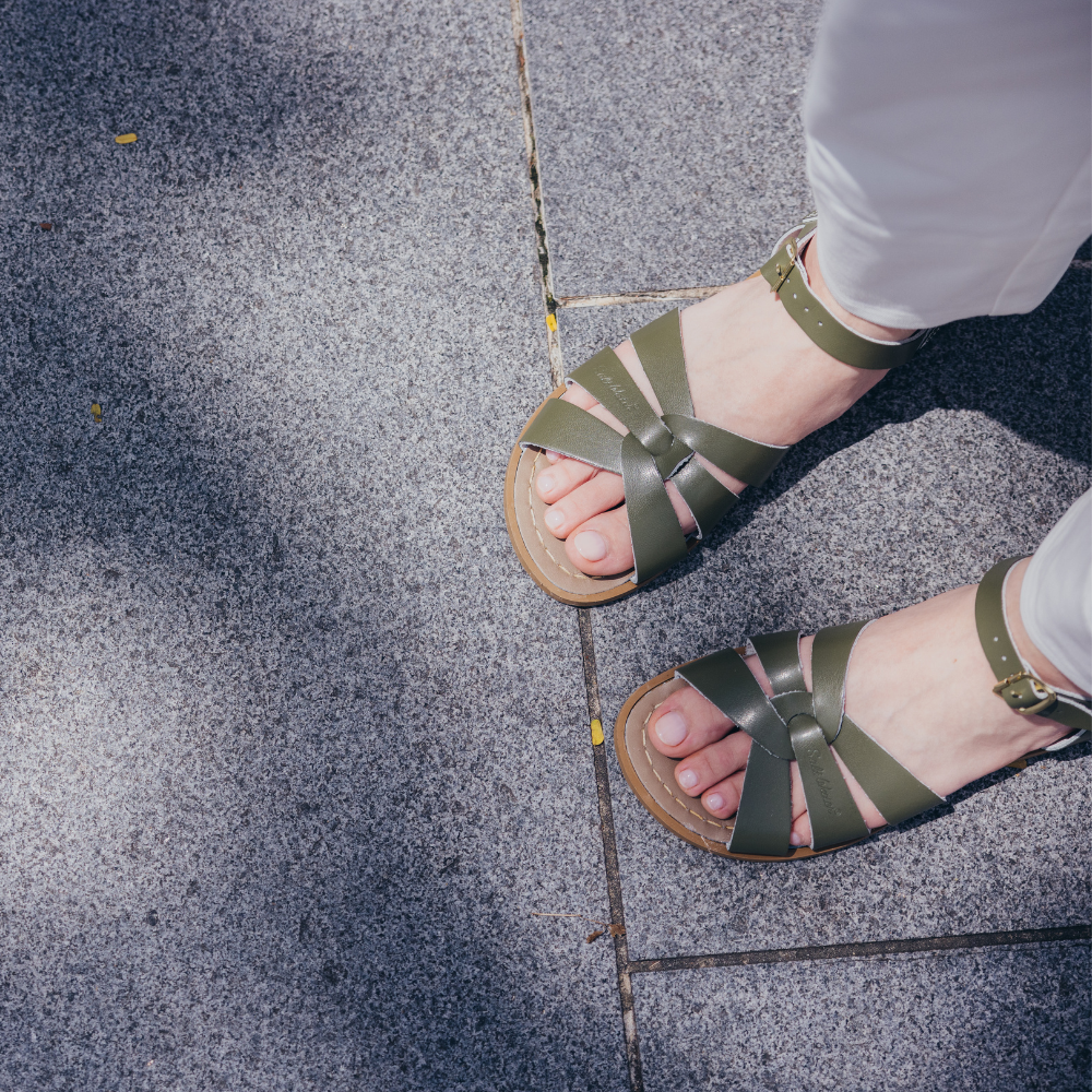 Original Olivgrüne Kindersandalen - Salt-Water Sandals EU